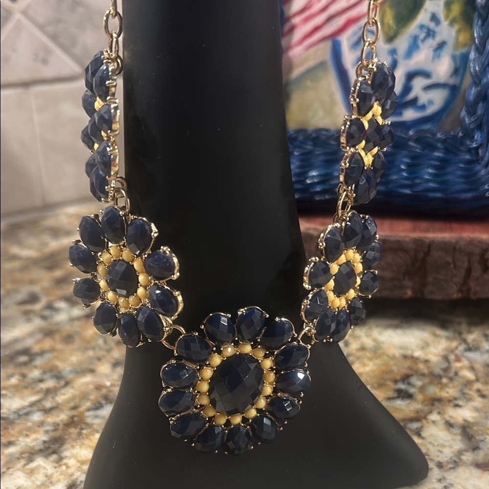 Elegant Gold and Navy Blue Floral Necklace